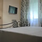 Catelli فندق مبيت وإفطار 3*