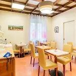 Catelli فندق مبيت وإفطار 3*