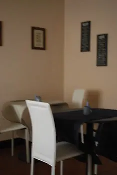 Catelli Oda ve Kahvaltı Lucca